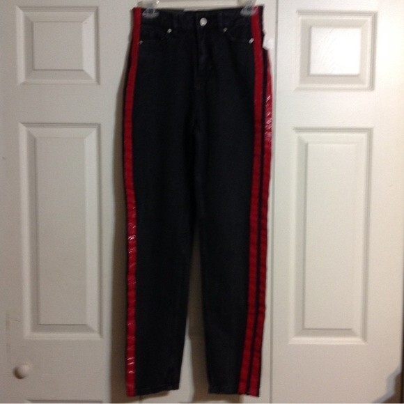URBAN OUTFITTERS BDG Red Tuxedo Stripe Black Straight Leg Mom Jeans Size 25 NWT - Picture 2 of 9